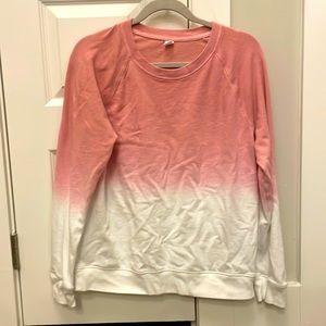 Cute lightweight old navy ombré sweatshirt!